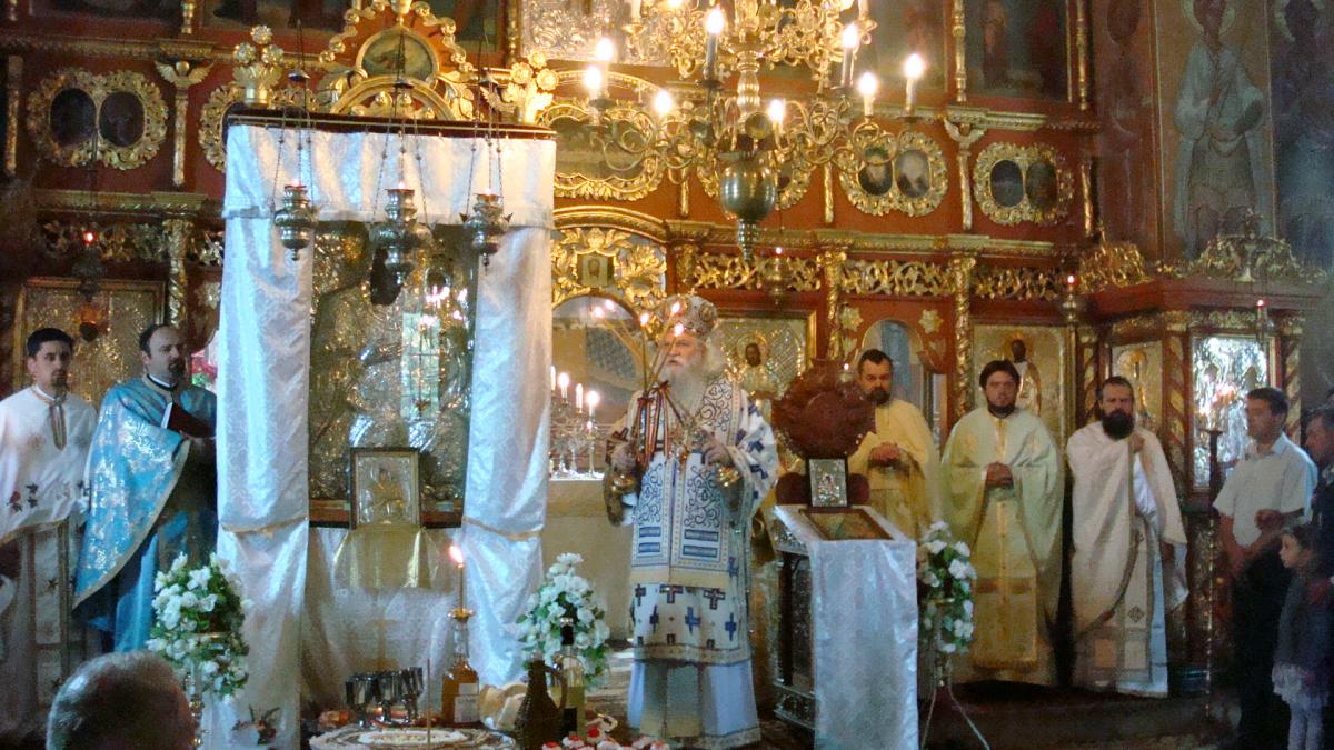 Sfanta Liturghie Arhiereasca